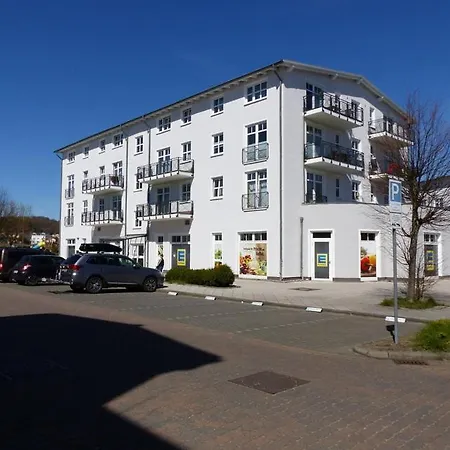 16 Im Haus Hühnergott *